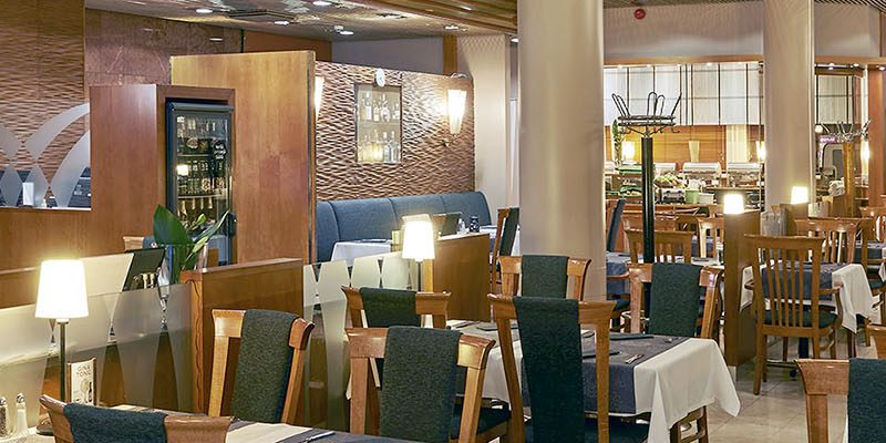Restaurants & bars Holiday Inn Helsinki – Vantaa airport